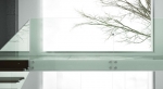 Интериорна стълба Fly XR 15 стъпала, ширина 90 см, Г-образна конфигурация, дърво орех с текстура, стъклен парапет, MOBIROLO